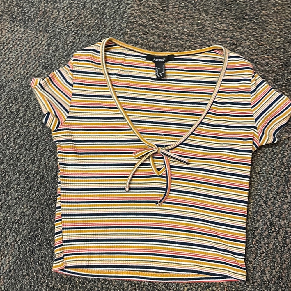 Forever 21 fun Spring/Summer crop top!! Many fun colors in this top.